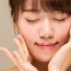 女性